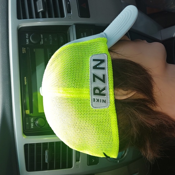 Nike Golf VRS RZN Trucker Mesh Flex Fitted Hat Cap Gray Green M/L Rare - Picture 7 of 10